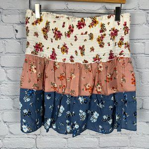 Derek Heart Tiered Ruffled Floral‎ Print Mini Skirt, Size Large, Ditsy Floral